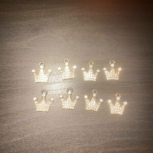 8 PCS Gold Crown Charms
